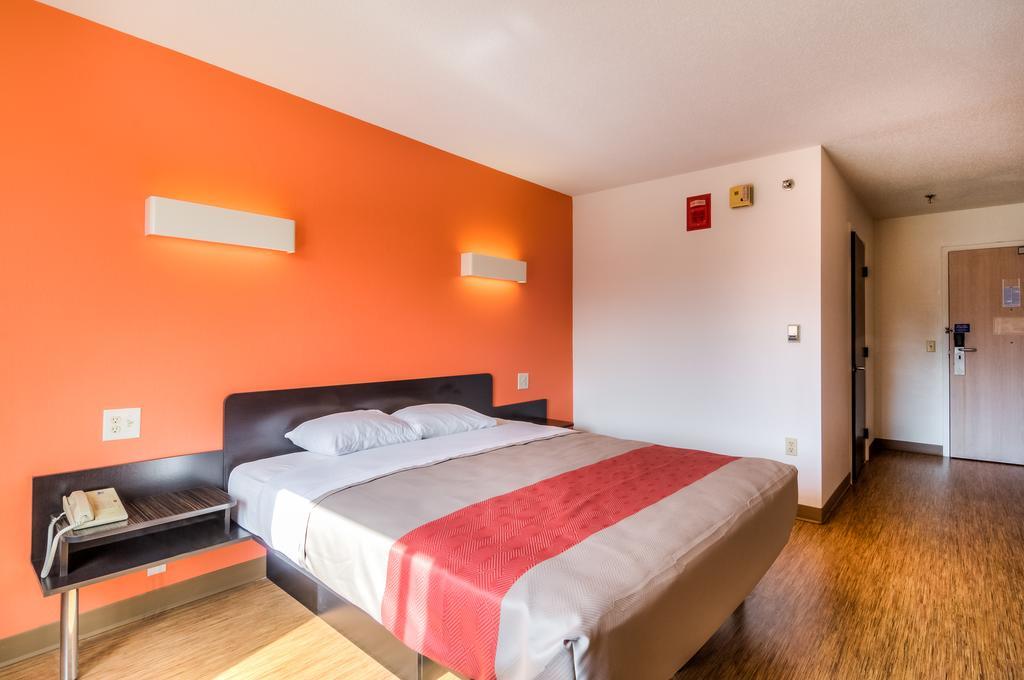 Motel 6 Нормал Екстер'єр фото