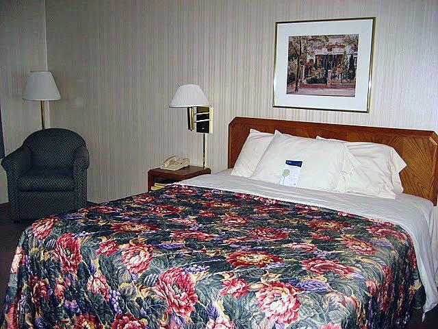 Motel 6 Нормал Номер фото